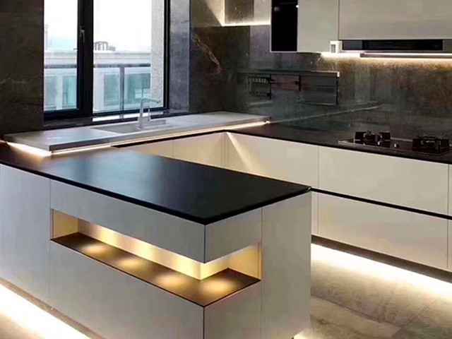 Una-cocina-occidental-en-una-comunidad-china