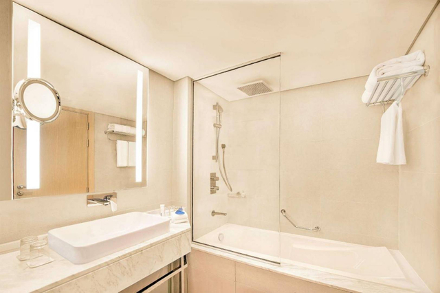 Radisson Bul Hotel, Abu Dhabi6