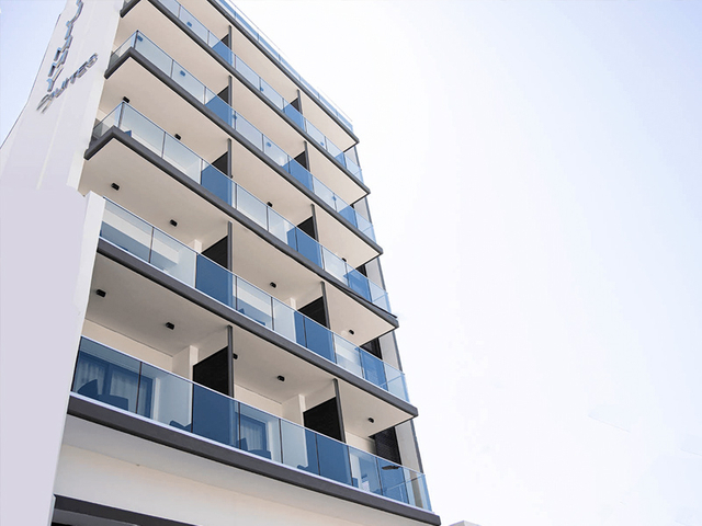 Jimmy's-Suits-Larnaca, Chipre